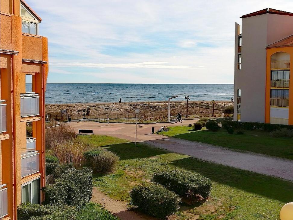 Cap De Mer - Vue Sur Mer - Une Chambre - Une Terrasse - Acces Direct Plage - Commerces A Proximites Le Barcarès Kültér fotó